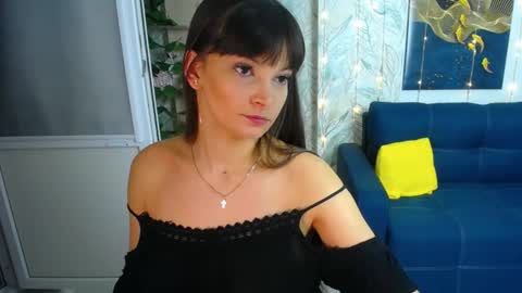 MissLaura online show from December 2025 05:34:01 AM