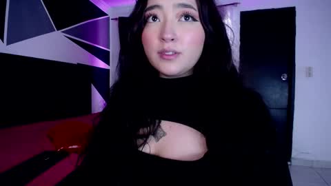 Miss Loise online show from December 2024 04:05:01 PM
