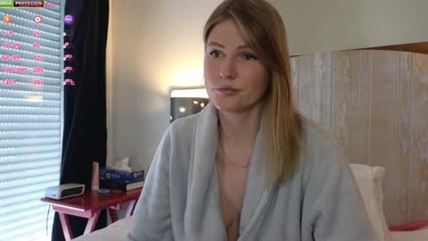 Snapshot of misslucci chatting on March 2025 09:10:02 AM Misslucci online show from March 2025 09:10:02 AM