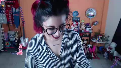 Miss Mia online show from December 2024 04:53:02 PM