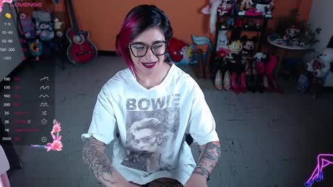 Miss Mia online show from December 2024 11:02:01 AM
