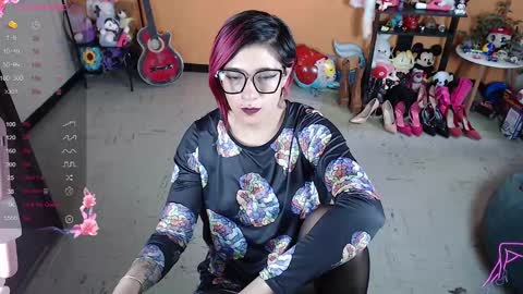 Miss Mia online show from December 2024 08:40:02 PM