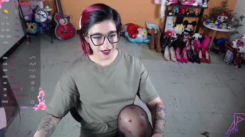 Miss Mia online show from December 2024 08:36:01 PM