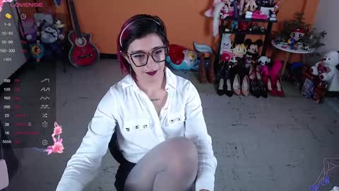 Miss Mia online show from December 2024 12:54:02 PM