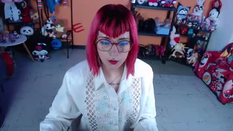 Miss Mia online show from April 2026 10:21:01 AM