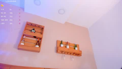 Snapshot of missmiaa_ chatting on November 2025 11:43:02 AM Mia online show from November 2025 11:43:02 AM