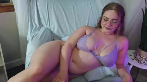 Snapshot of missmickeymay chatting on July 2026 03:48:01 AM missmickeymay online show from July 2026 03:48:01 AM