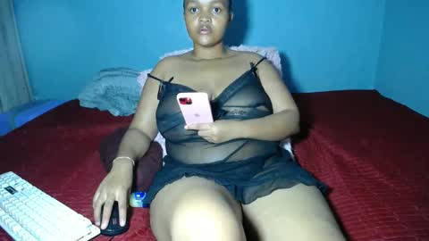 Snapshot of missmimmi69 chatting on May 2026 06:19:02 AM mimmi online show from May 2026 06:19:02 AM