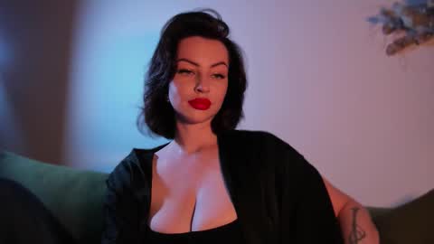 Snapshot of missmirandagd chatting on October 2025 10:55:01 AM online show from October 2025 10:55:01 AM