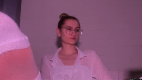 missmiroslava online show from May 2026 06:35:01 PM