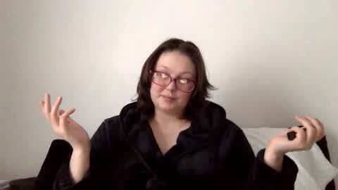 Snapshot of missmistressmal chatting on May 2026 04:45:01 PM missmistressmal online show from May 2026 04:45:01 PM