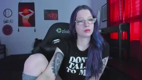 Snapshot of missnikkivill chatting on February 2026 08:38:01 PM Mistress Nikki Vill online show from February 2026 08:38:01 PM