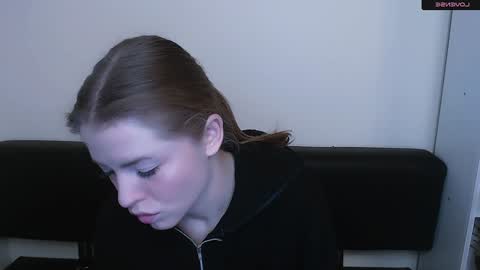 Snapshot of missoliviaa_ chatting on January 2025 07:49:01 AM Olivia online show from January 2025 07:49:01 AM