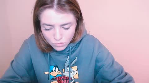 Snapshot of missoliviaa_ chatting on January 2025 11:43:01 AM Olivia online show from January 2025 11:43:01 AM