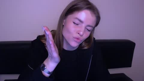 Snapshot of missoliviaa_ chatting on February 2025 01:55:02 AM Olivia online show from February 2025 01:55:02 AM