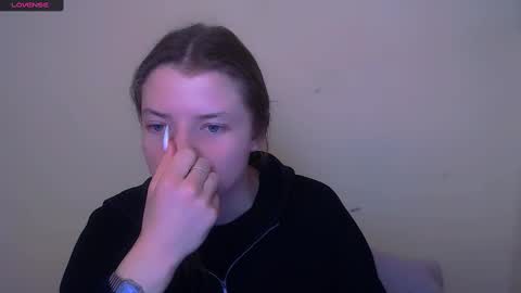 Snapshot of missoliviaa_ chatting on February 2025 07:58:02 AM Olivia online show from February 2025 07:58:02 AM