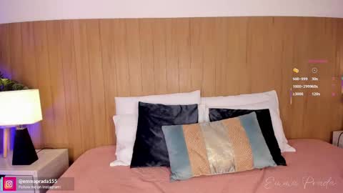 Emma Prada online show from October 2025 11:51:02 AM