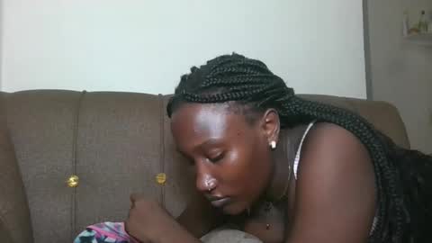 pretty gal online show from October 2025 11:07:01 PM