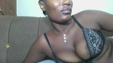 Snapshot of missprettygal chatting on June 2026 10:19:02 PM pretty gal online show from June 2026 10:19:02 PM