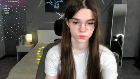 misss_evelyne online show from December 2025 01:44:01 AM