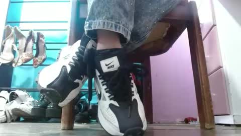 TELL ME MISS online show from March 2026 02:33:02 PM