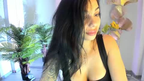 Sienna online show from July 2026 04:41:02 AM