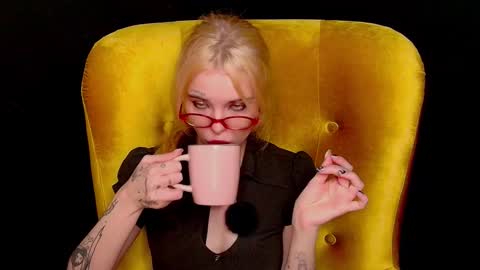 Misss Lola Angel online show from October 2025 03:29:01 PM