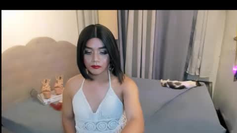 K Y R I E  online show from October 2025 08:03:01 AM