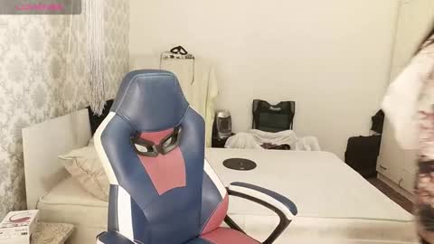 Val online show from February 2026 06:23:01 AM