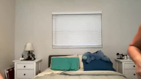 Snapshot of missveronicajaymes chatting on May 2026 12:08:01 AM Miss Veronica Jaymes online show from May 2026 12:08:01 AM