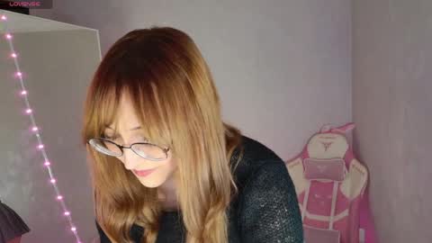 Nona online show from April 2026 06:33:02 PM