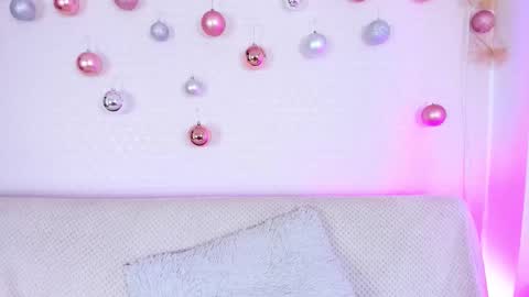 Pau OFmissweetpeach online show from December 2025 04:03:02 PM