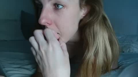 Snapshot of missxmonique chatting on July 2026 06:47:02 AM Monique online show from July 2026 06:47:02 AM