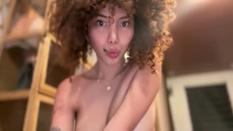 Snapshot of missxolga chatting on March 2026 04:20:01 AM Divine Olga online show from March 2026 04:20:01 AM