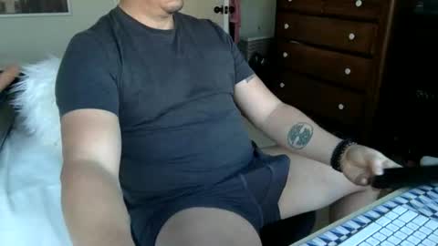 Snapshot of misterhappy2b chatting on December 2025 02:44:01 PM Glad to have you online show from December 2025 02:44:01 PM
