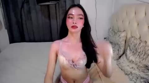 CRISHA  online show from April 2026 04:55:01 PM