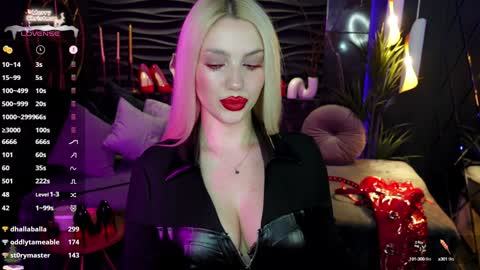 Darsy online show from December 2024 12:05:02 PM