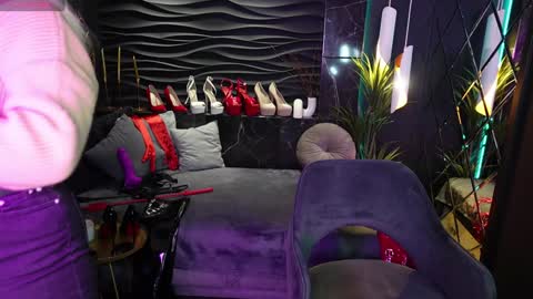 Darsy online show from January 2025 01:45:02 PM