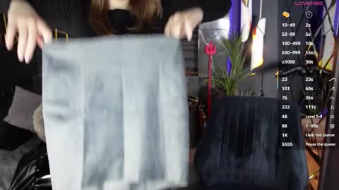 Darsy online show from September 2025 02:10:01 PM