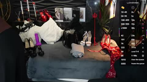 Darsy online show from April 2026 02:01:02 PM