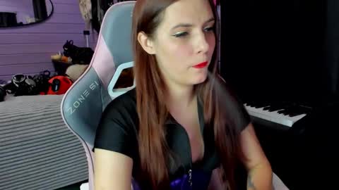 Dirty Priest and Ivi online show from January 2026 12:04:02 AM