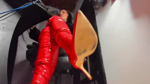 Snapshot of mistressanna_ chatting on July 2026 01:22:01 AM Mistress Anna Alves online show from July 2026 01:22:01 AM