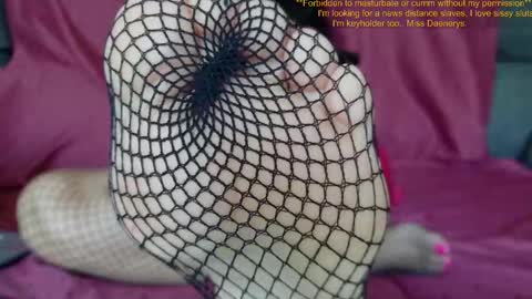 Snapshot of mistressdaenerys chatting on October 2025 08:56:02 AM Mistress Daenerys online show from October 2025 08:56:02 AM