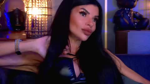 Elenia online show from June 2026 12:54:02 PM