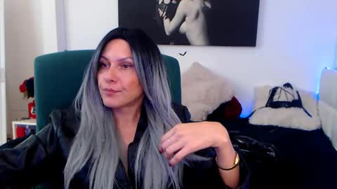 MistressEvelyn  online show from December 2024 02:06:02 PM