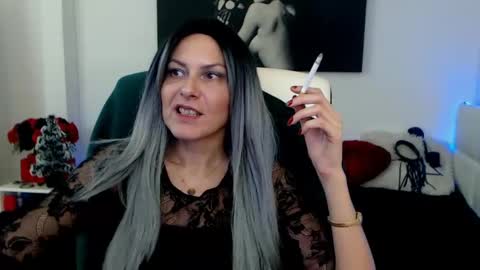 MistressEvelyn  online show from December 2024 12:05:01 PM
