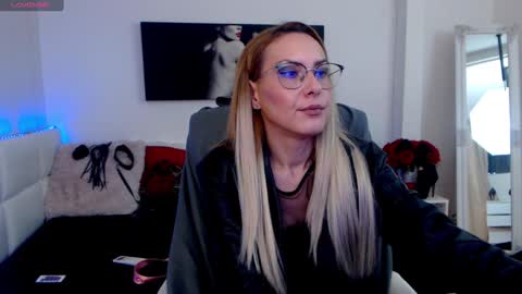 MistressEvelyn  online show from January 2025 09:02:02 AM