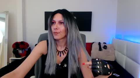 MistressEvelyn  online show from January 2025 04:10:01 AM