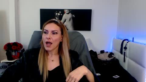 MistressEvelyn  online show from February 2025 06:15:01 AM