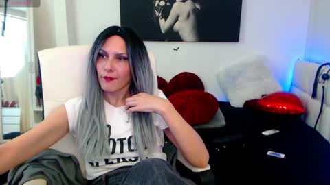MistressEvelyn  online show from February 2025 01:40:02 PM